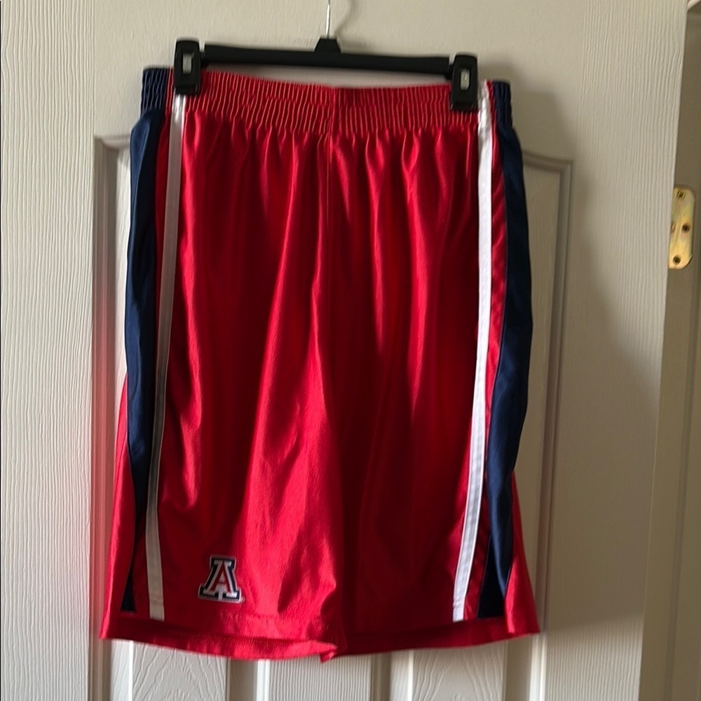 NIKE Team Collegiate U of A Athletic Shorts size M
